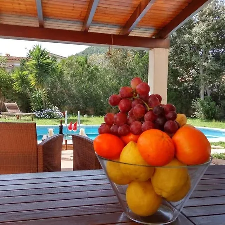 In Pedruscada Mit Privatem Pool By Interhome بيت للعطل