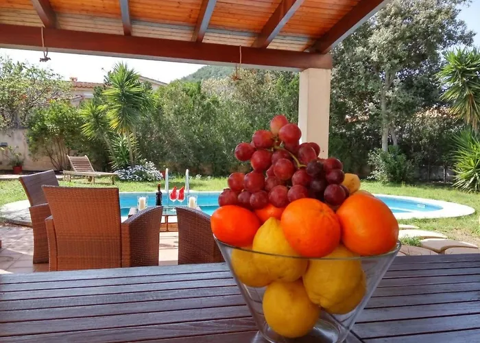 In Pedruscada Mit Privatem Pool By Interhome 度假居